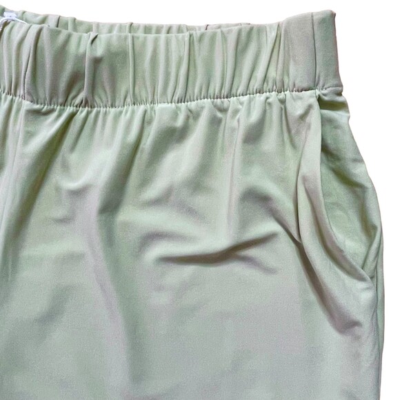 Zara NWT Pull-On Jogger Pants Size L Sage Green High Waisted Stretch Relaxed Fit - Picture 3 of 7